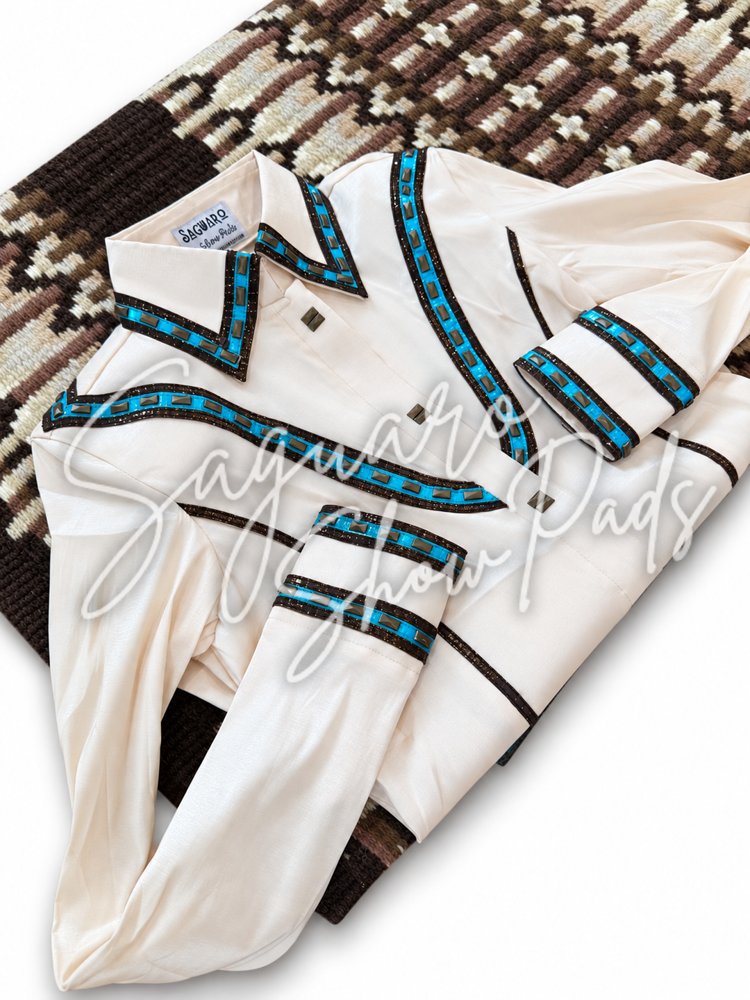 Cream Taffeta hidden zip by Saguaro (with matching pad)