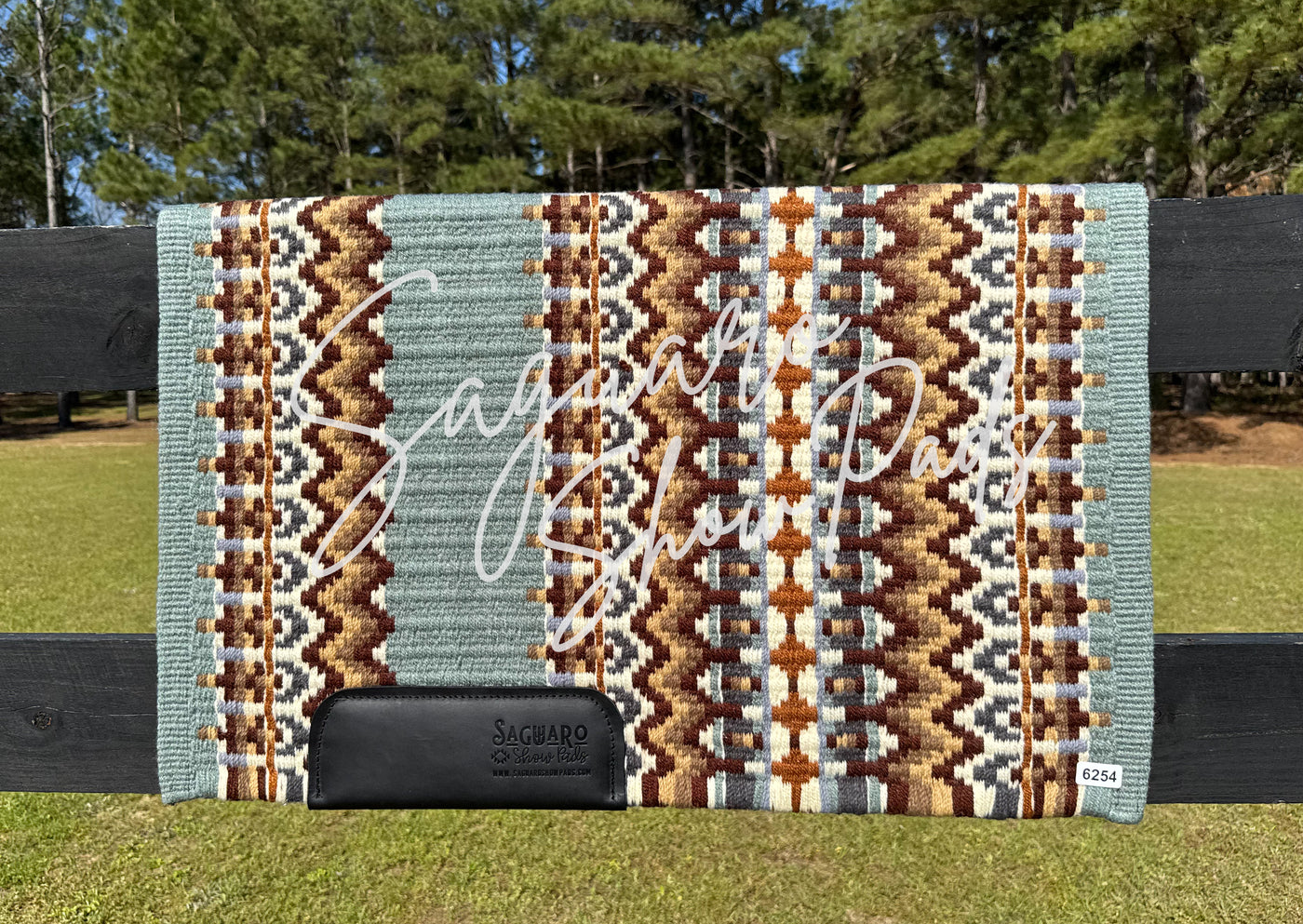#6254 "Bonnie" Show Pad