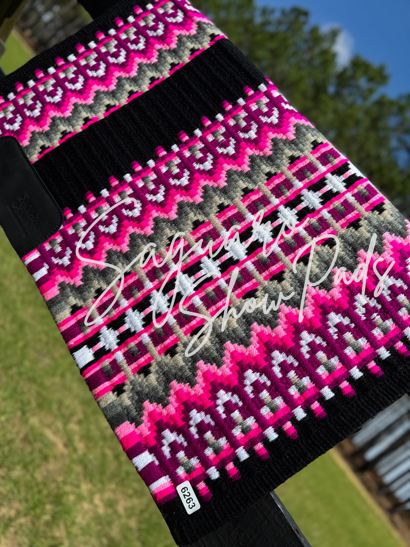 #6263 "Bonnie" Show Pad