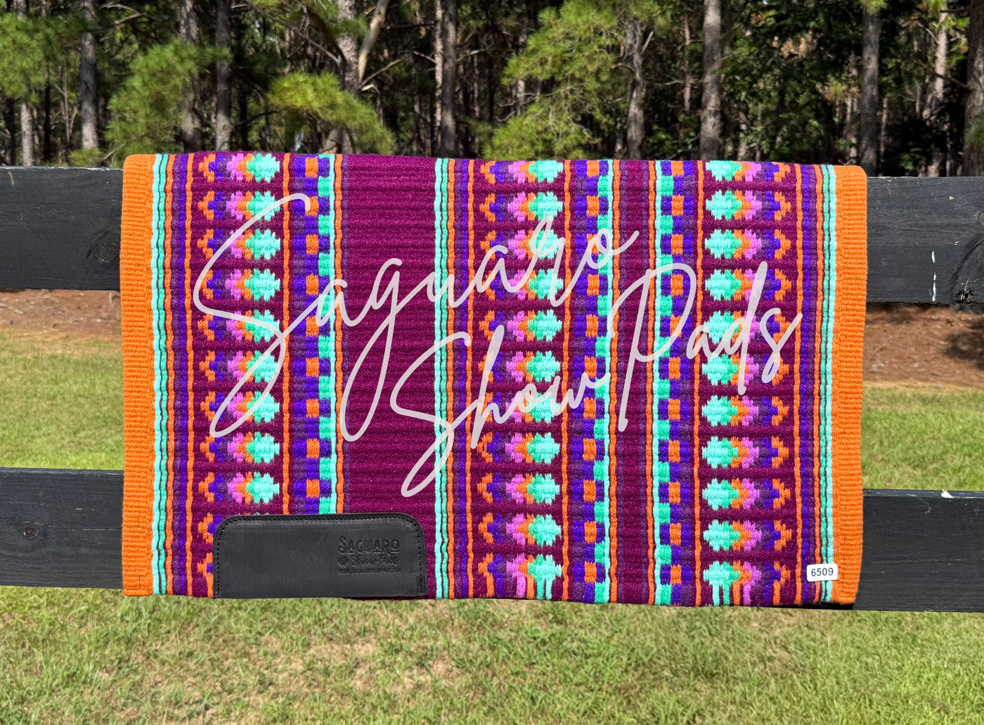 #6509 "Lana" Show Pad