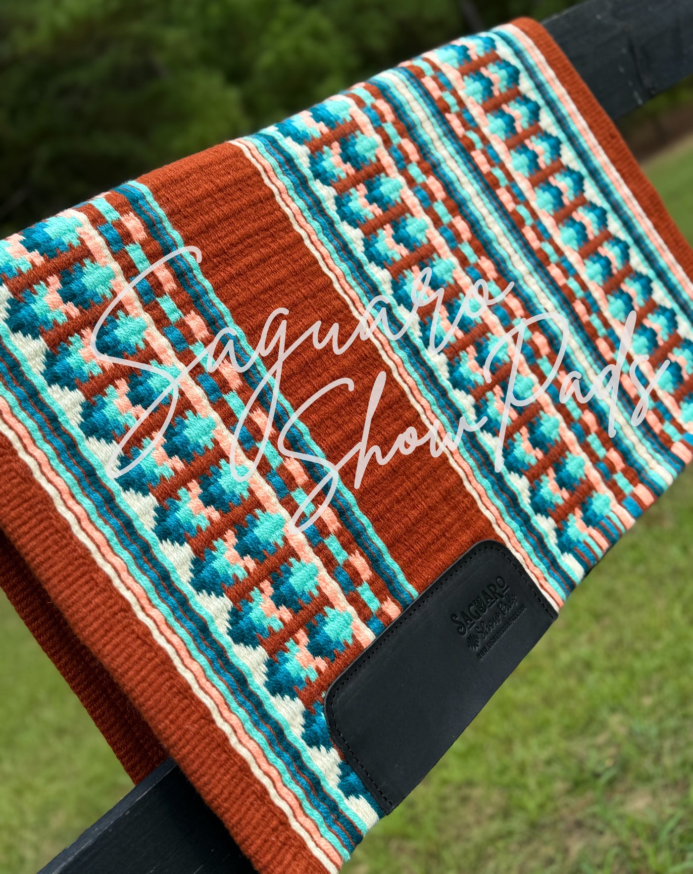 #6521 "Lana" Show Pad