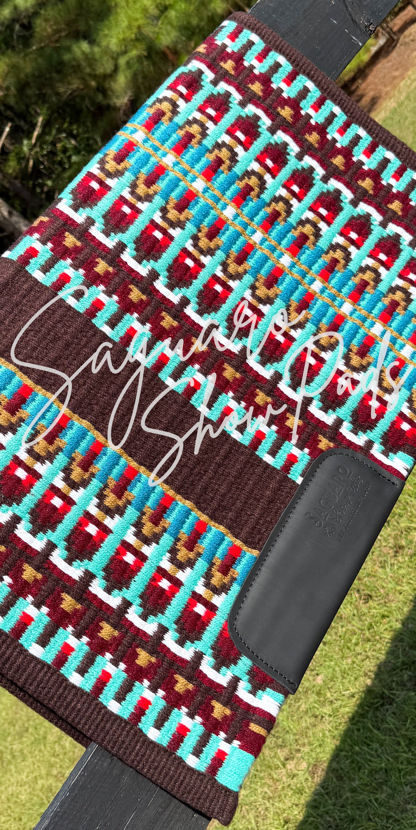 #6581 "Conrad" Show Pad