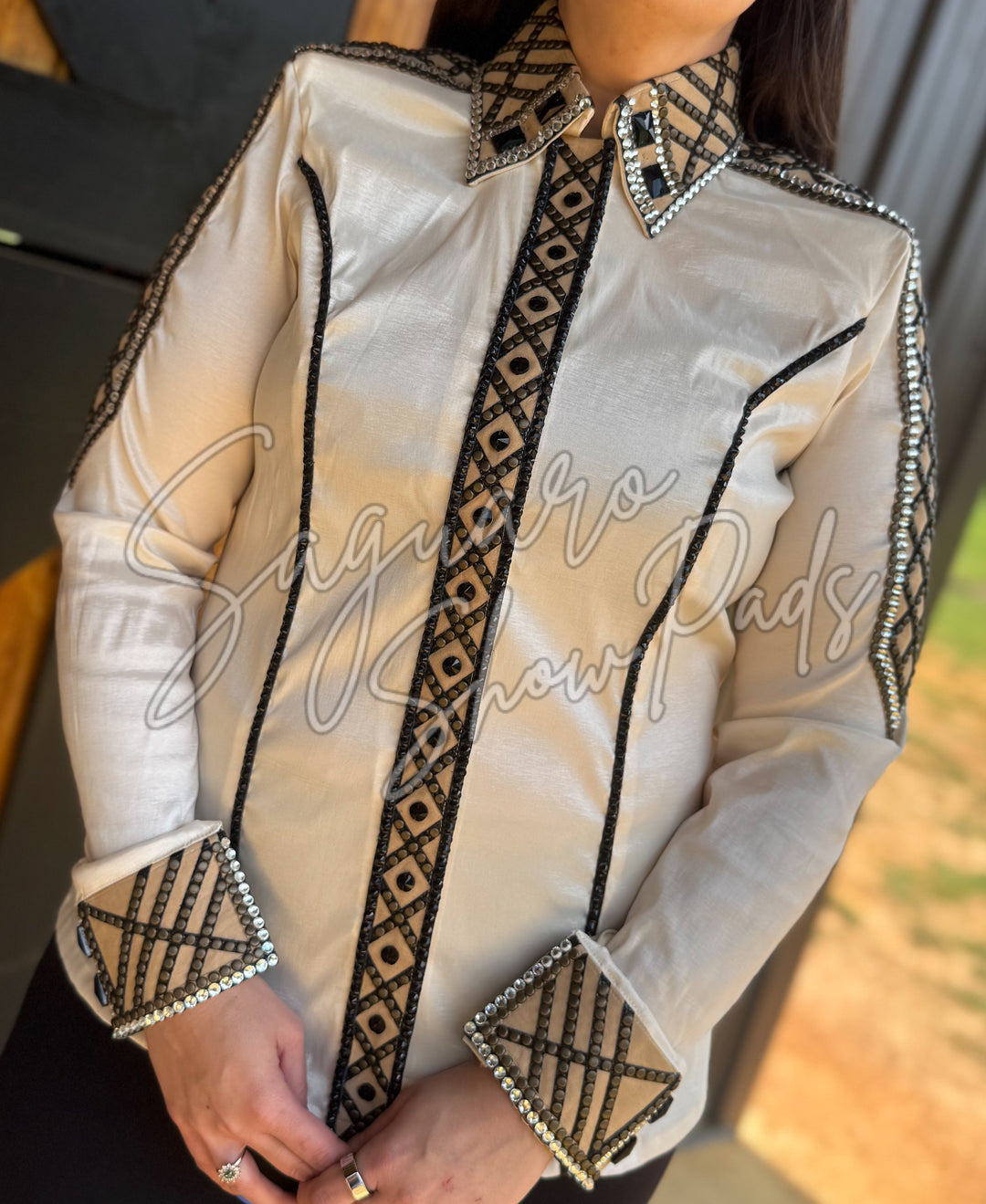 Tan Taffeta hidden zip by Saguaro