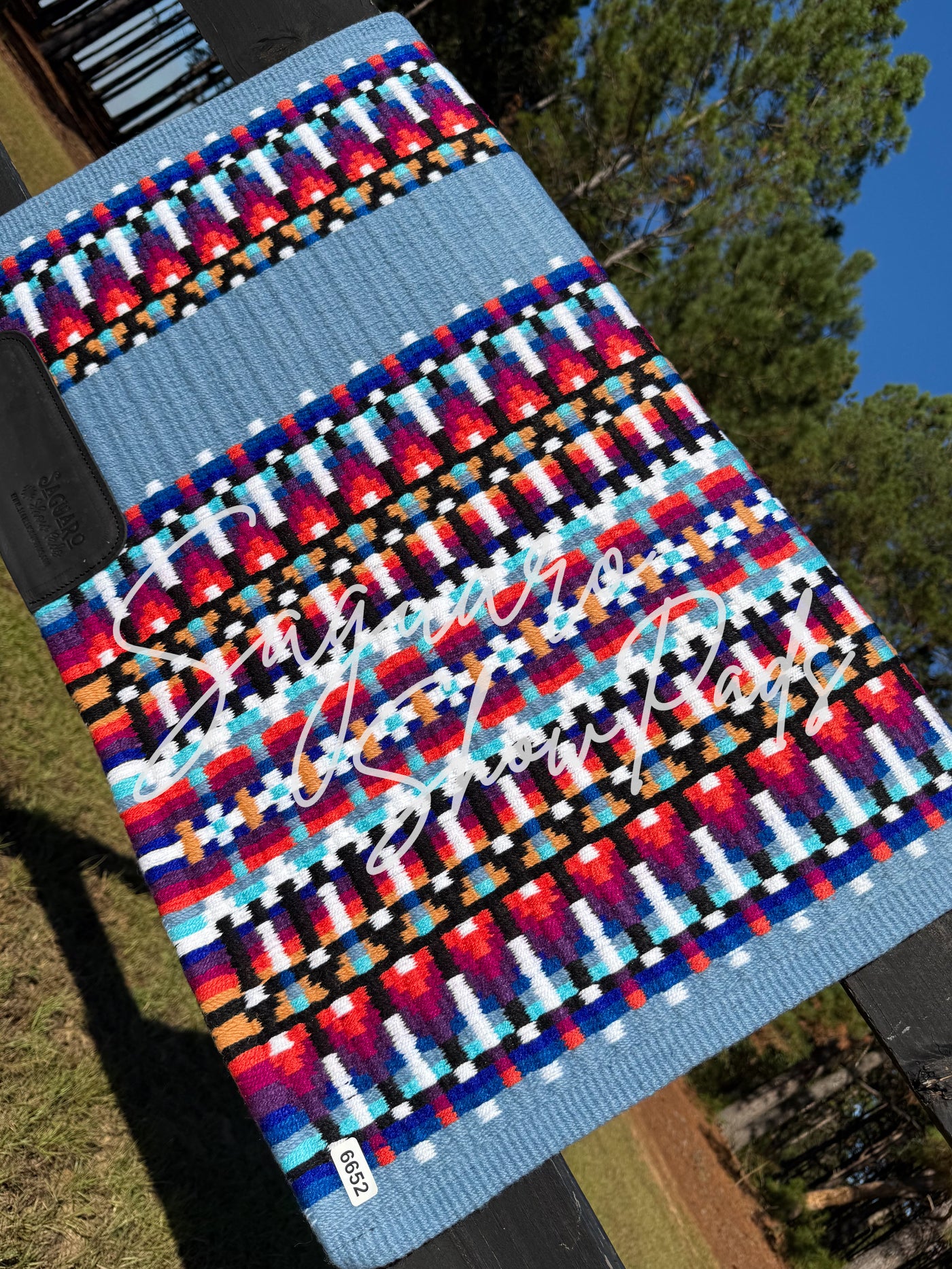 #6652 "Windemere" Show Pad