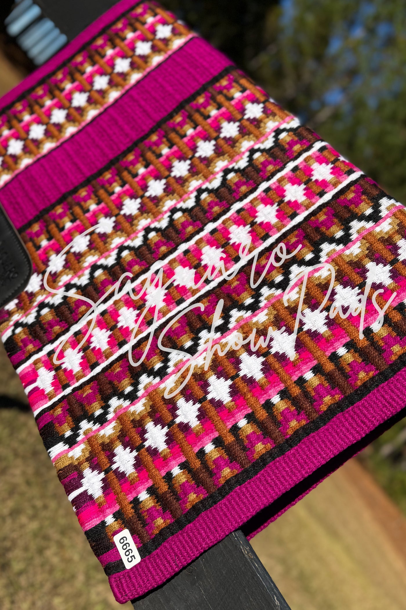 #6665 "Alicia" Show Pad - Re-Order