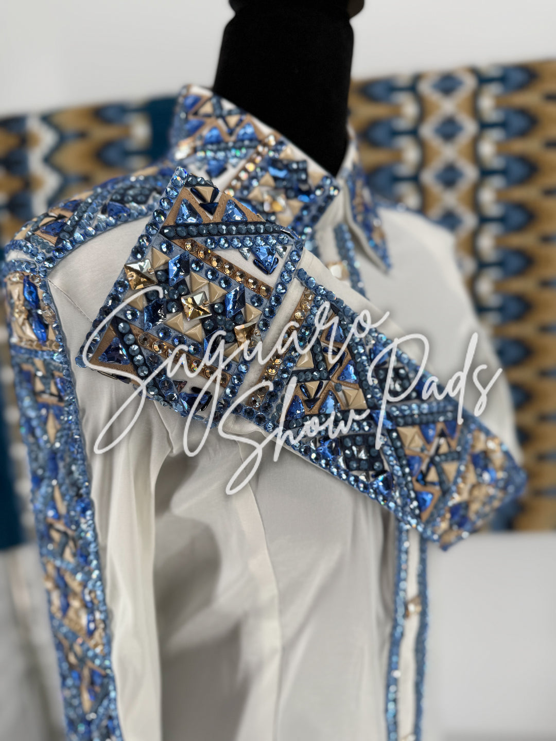 White Taffeta hidden zip by Saguaro (with matching pad)